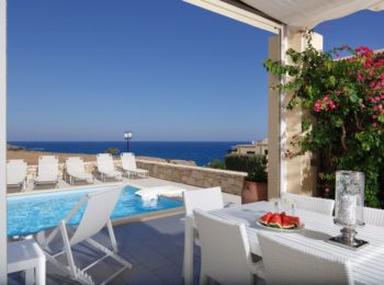 Luxurious seafront villa in Panormo Crete