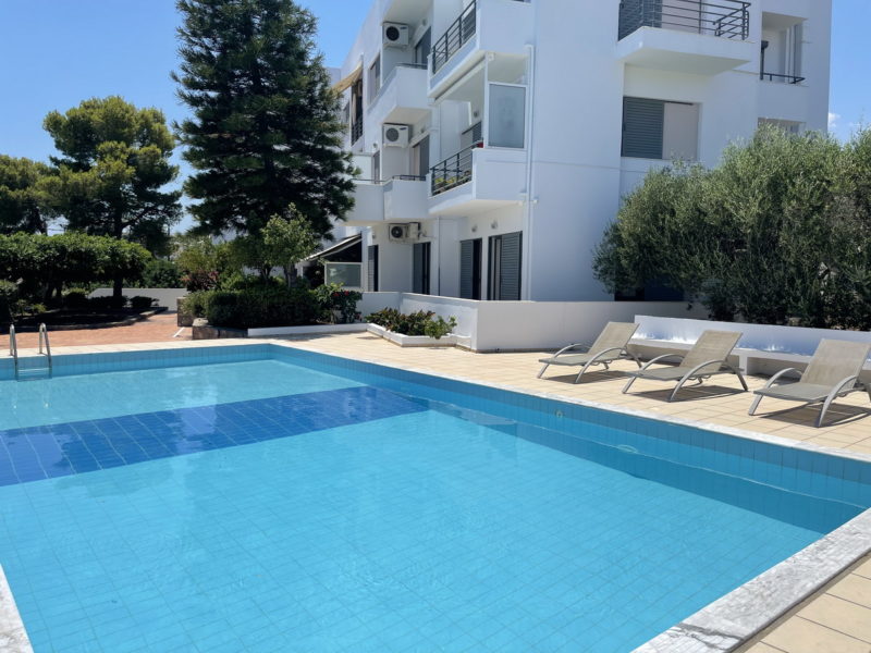Luxury modern 2-bedroom apartment with shared pool & garden close to Sandy beach | Agios Nikolaos | Crete